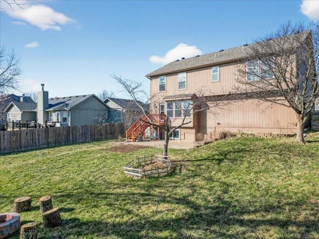 20493 W 221st Street, Spring Hill, KS 66083