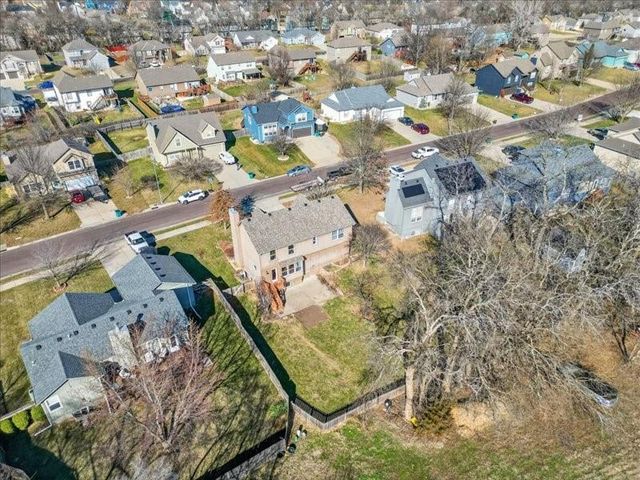 20493 W 221st Street, Spring Hill, KS 66083