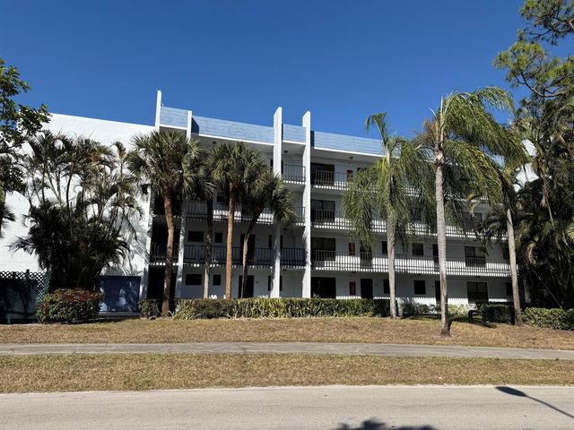 4760 Lucerne Lakes Boulevard 206, Lake Worth, FL 33467