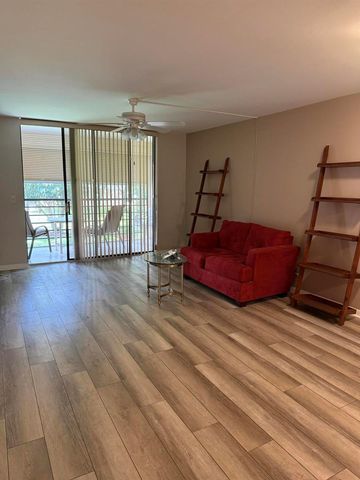 4760 Lucerne Lakes Boulevard 206, Lake Worth, FL 33467