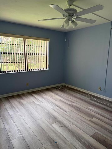 4760 Lucerne Lakes Boulevard 206, Lake Worth, FL 33467