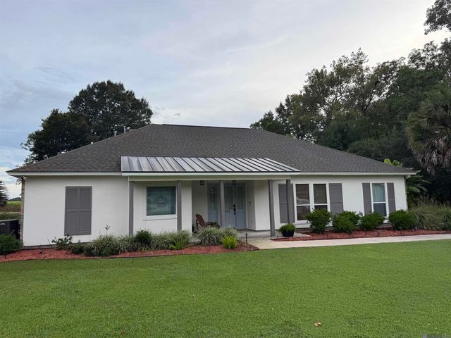 3433 Emily Dr, Port Allen, LA 70767