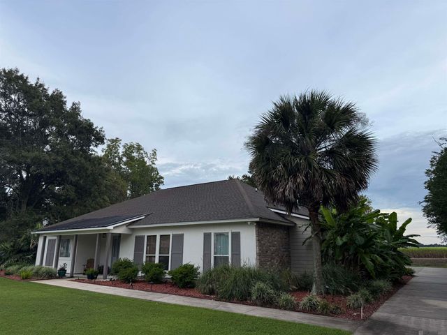 3433 Emily Dr, Port Allen, LA 70767