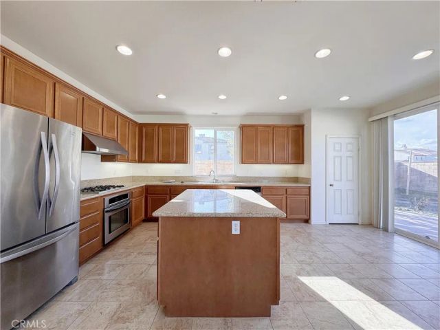 13284 Campolina Drive, Eastvale, CA 92880