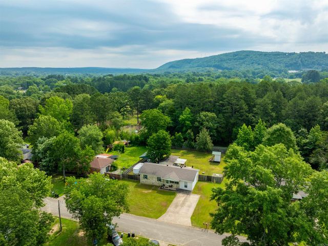 1417 Meadowbrook Drive, Heber Springs, AR 72543