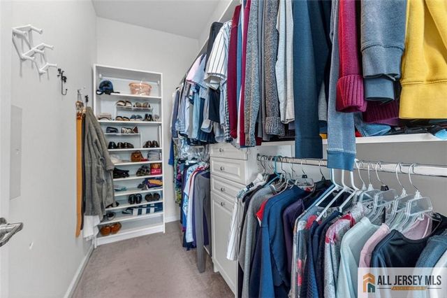 8 Turret Drive, Monroe, NJ 08831