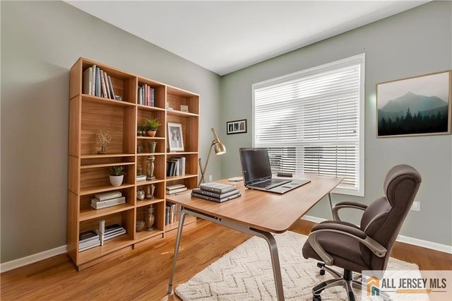 8 Turret Drive, Monroe, NJ 08831