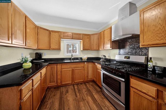 2138 Market Ave, San Pablo, CA 94806