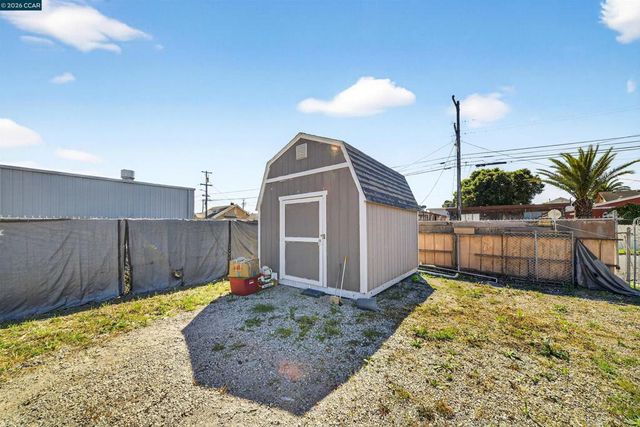 2138 Market Ave, San Pablo, CA 94806