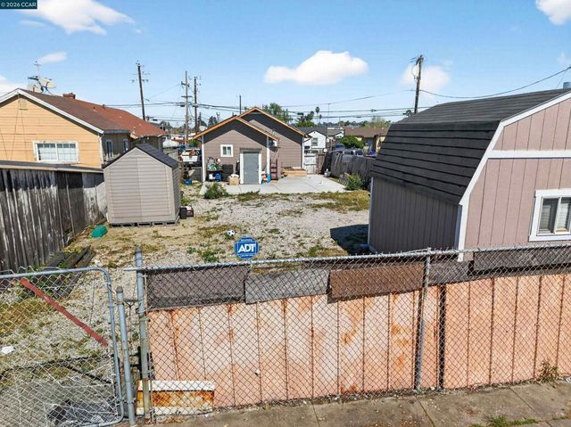 2138 Market Ave, San Pablo, CA 94806