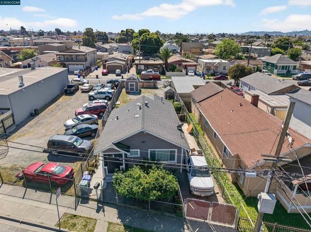 2138 Market Ave, San Pablo, CA 94806