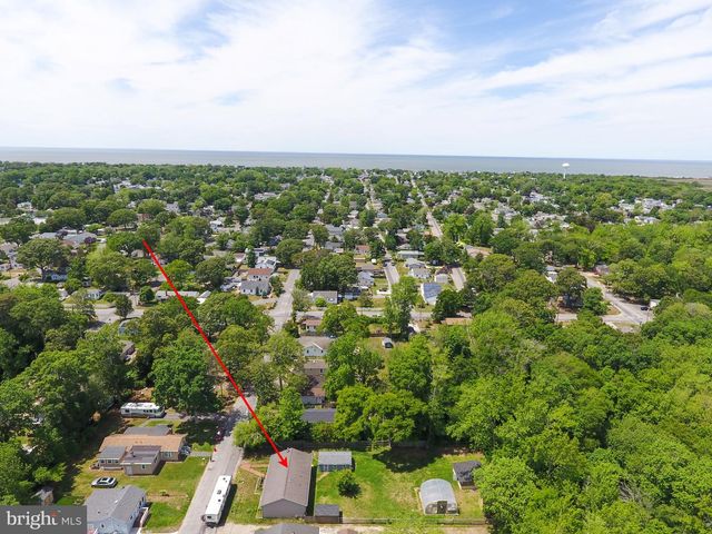 323 E PACIFIC AVE, Villas, NJ 08251