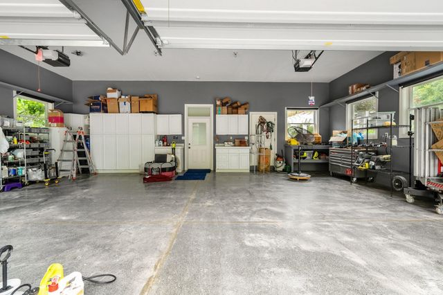 630 S Scenic Drive, Manhattan, KS 66503