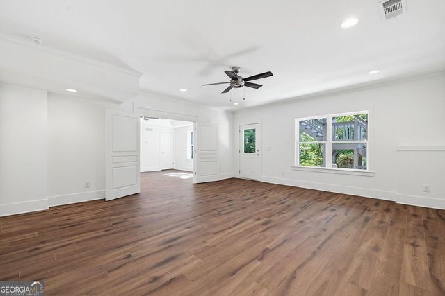1067 Vista Trail NE, Atlanta, GA 30324