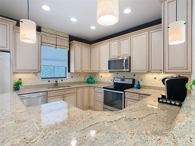 101 LOS GATOS PL, Poinciana, FL 34759