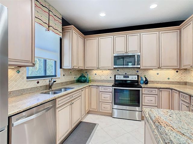 101 LOS GATOS PL, Poinciana, FL 34759