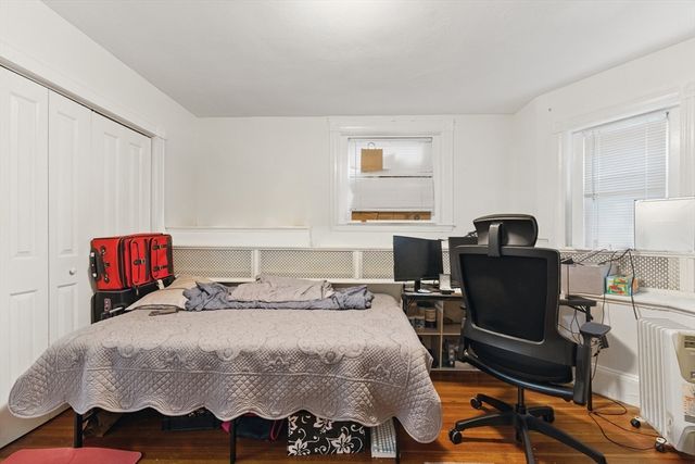 16 Garrison Rd 7, Brookline, MA 02445