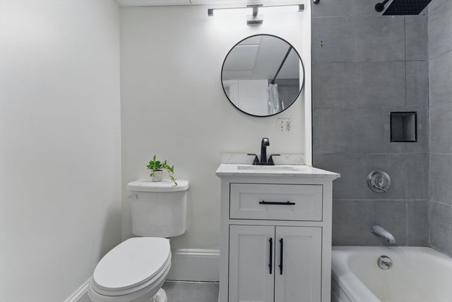 16 Garrison Rd 7, Brookline, MA 02445