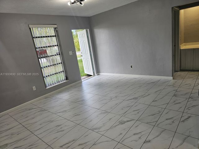 9362 SW 168th St 0, Palmetto Bay, FL 33157