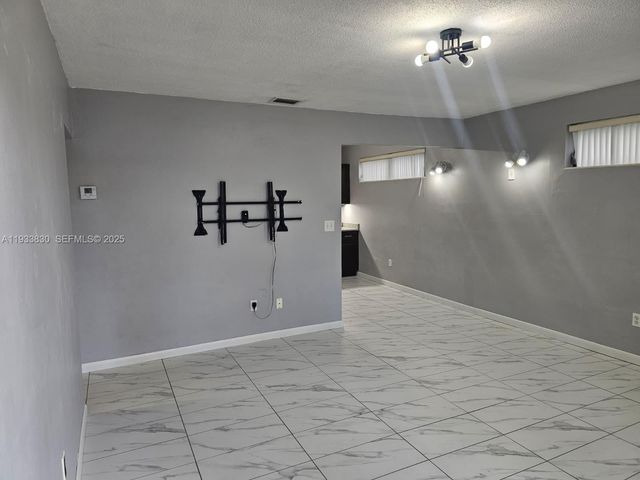 9362 SW 168th St 0, Palmetto Bay, FL 33157