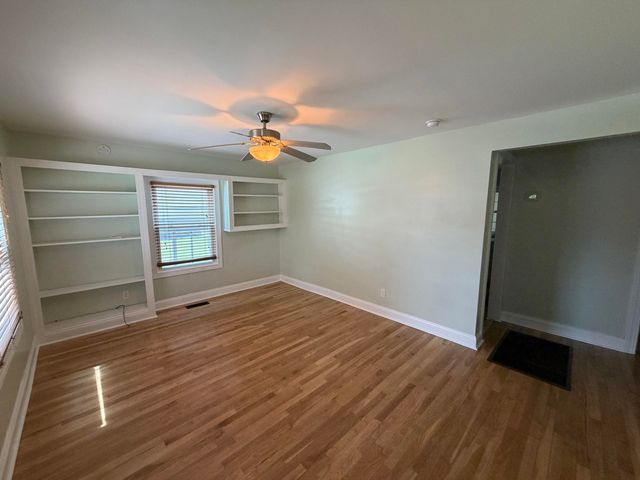 2707 Fairmont Street, Paducah, KY 42003