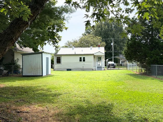 2707 Fairmont Street, Paducah, KY 42003