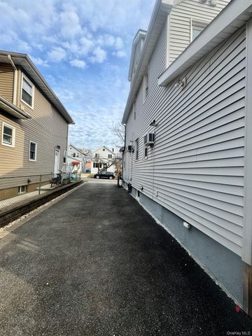 164-36 77th Road, Fresh Meadows, NY 11366