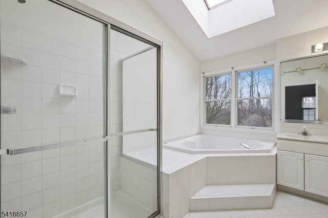 400 Thomas Stewart Way, Greenwich Twp., NJ 08886