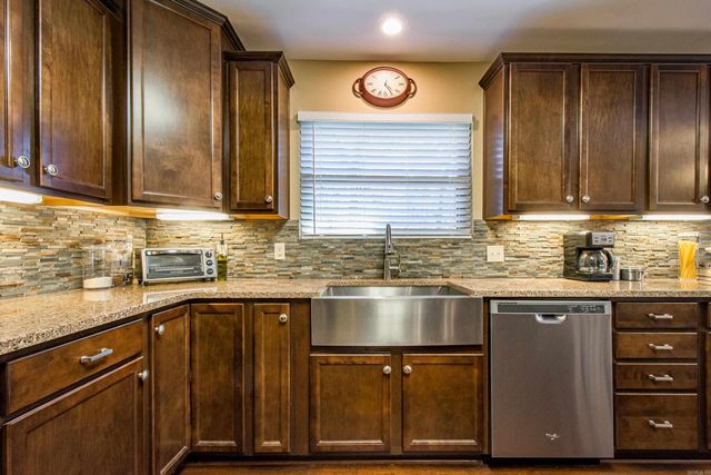 31 Flintwood Drive, Little Rock, AR 72227