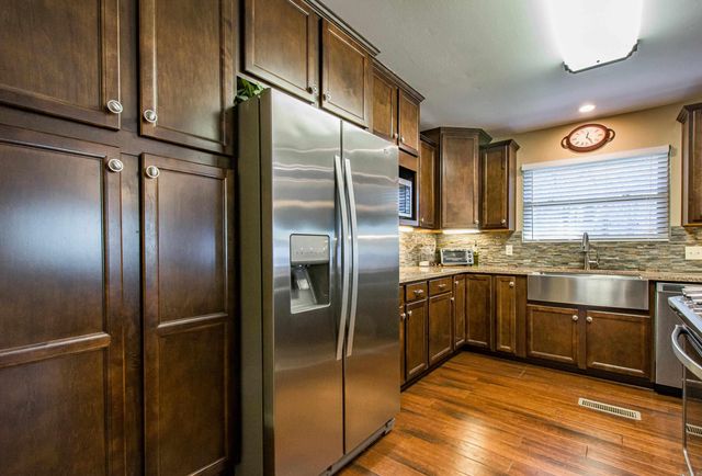 31 Flintwood Drive, Little Rock, AR 72227