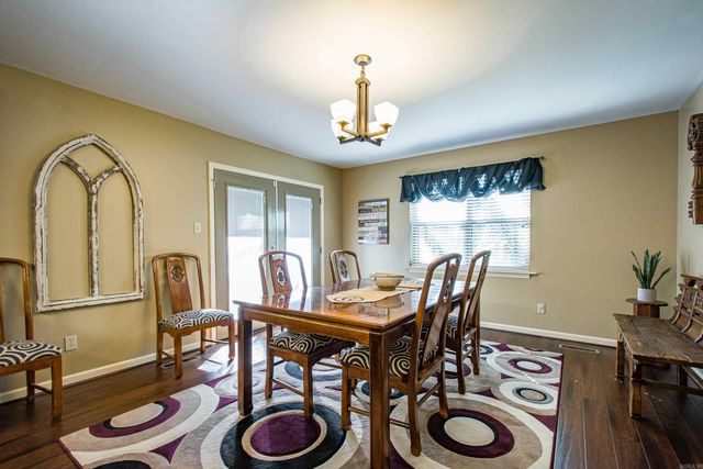 31 Flintwood Drive, Little Rock, AR 72227