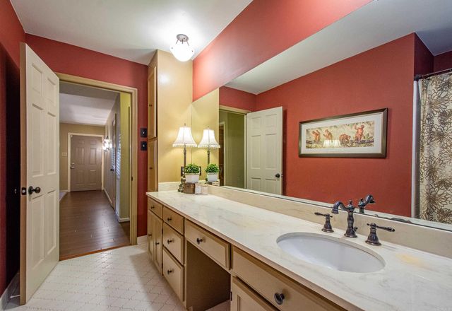 31 Flintwood Drive, Little Rock, AR 72227