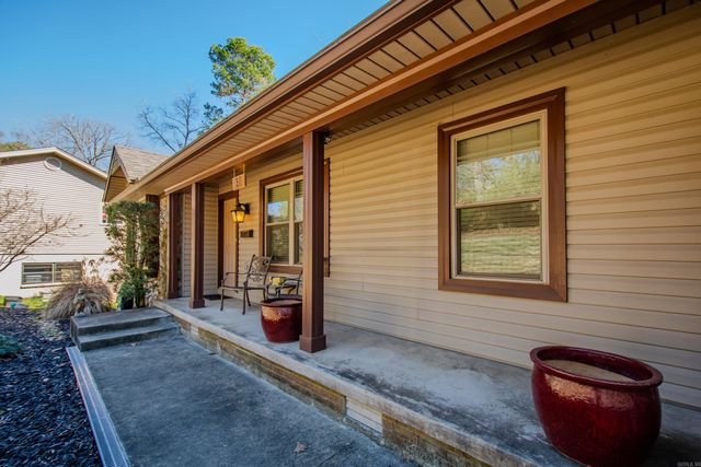 31 Flintwood Drive, Little Rock, AR 72227