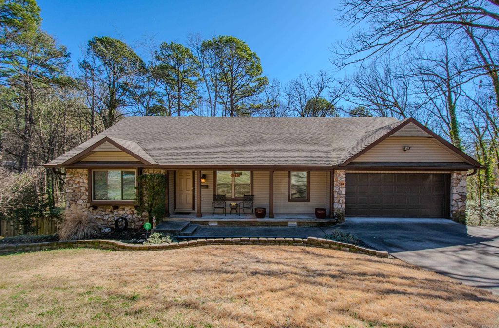 31 Flintwood Drive, Little Rock, AR 72227
