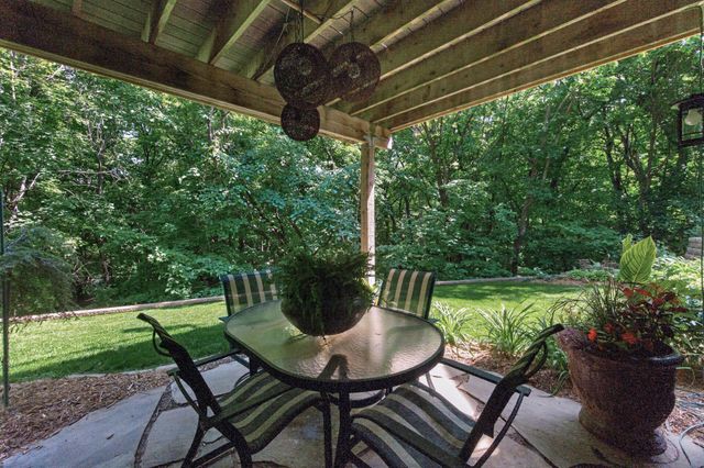 381 Del Rio Drive, Chanhassen, MN 55317