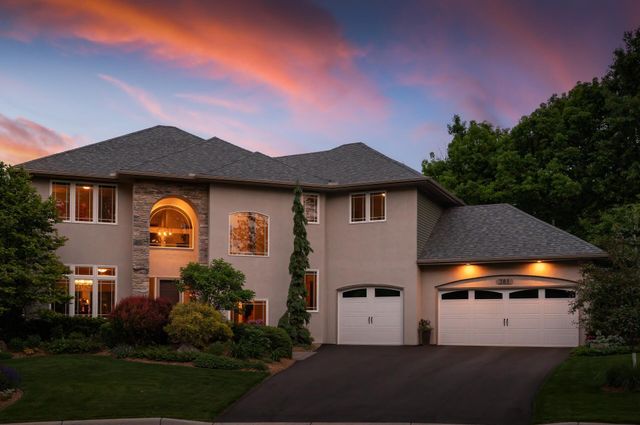 381 Del Rio Drive, Chanhassen, MN 55317