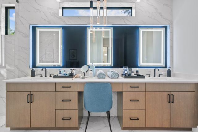 9259 Seaglass Court, Vero Beach, FL 32963