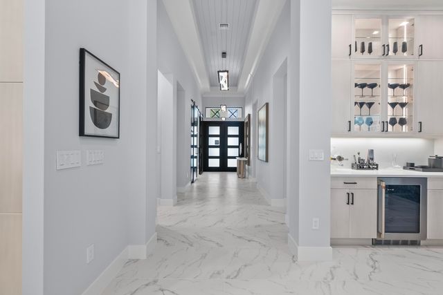 9259 Seaglass Court, Vero Beach, FL 32963