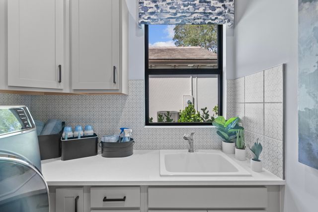 9259 Seaglass Court, Vero Beach, FL 32963