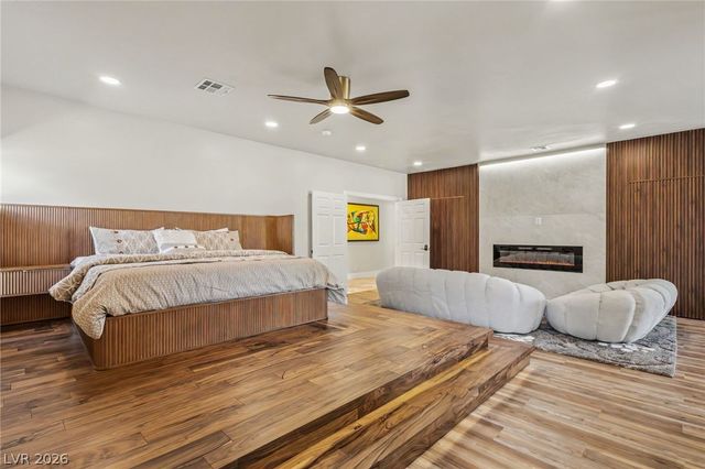 3125 Shadowleaf Court, Las Vegas, NV 89117