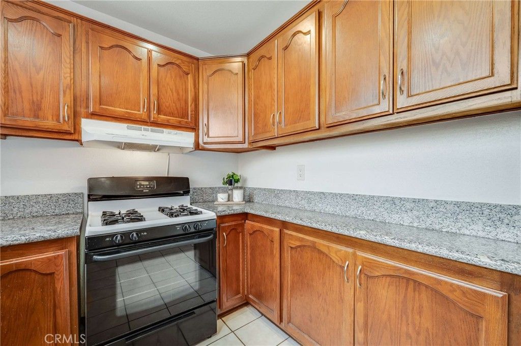 Image 9 of property listing at 3219 Fairman, Lakewood, CA 90712