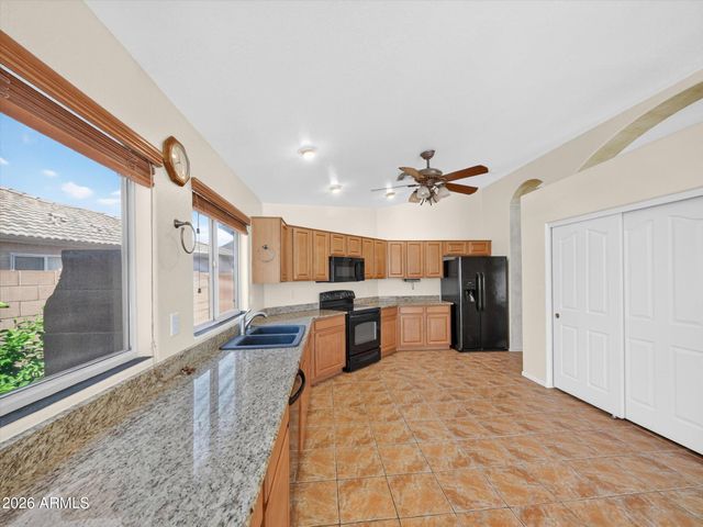 4209 W WAHALLA Lane, Glendale, AZ 85308