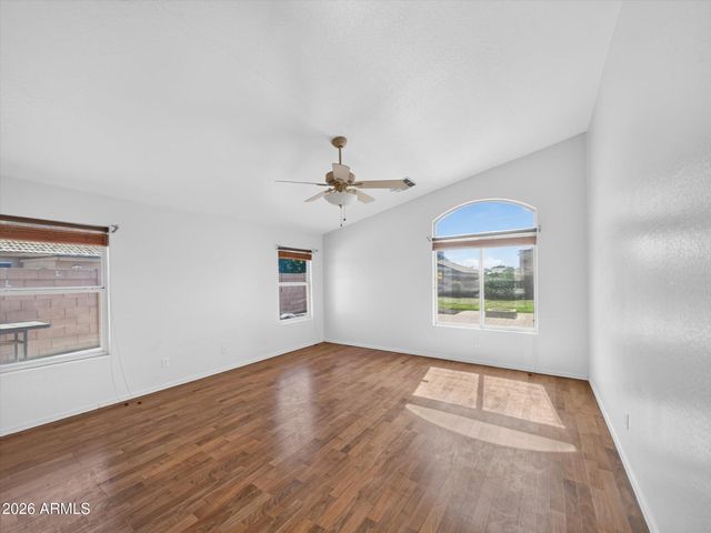 4209 W WAHALLA Lane, Glendale, AZ 85308
