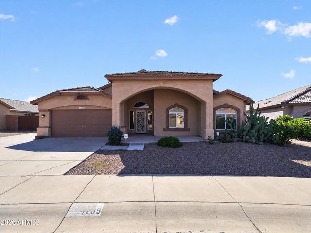 4209 W WAHALLA Lane, Glendale, AZ 85308
