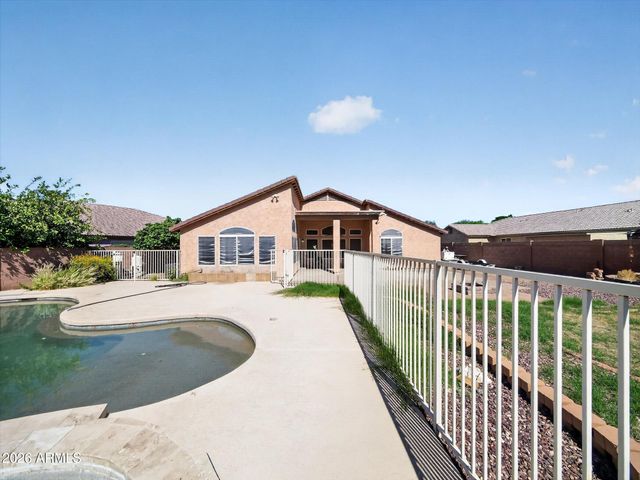 4209 W WAHALLA Lane, Glendale, AZ 85308