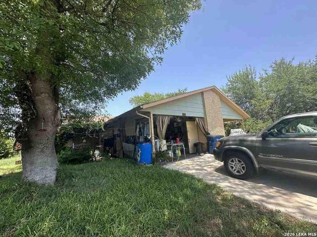 1513 Eichen, New Braunfels, TX 78130