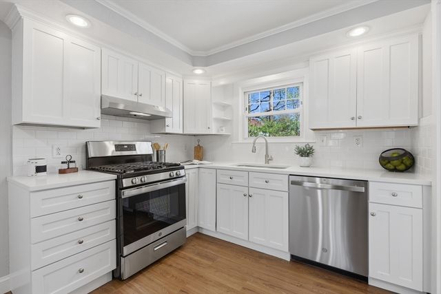 8 Junior Ter, Randolph, MA 02368