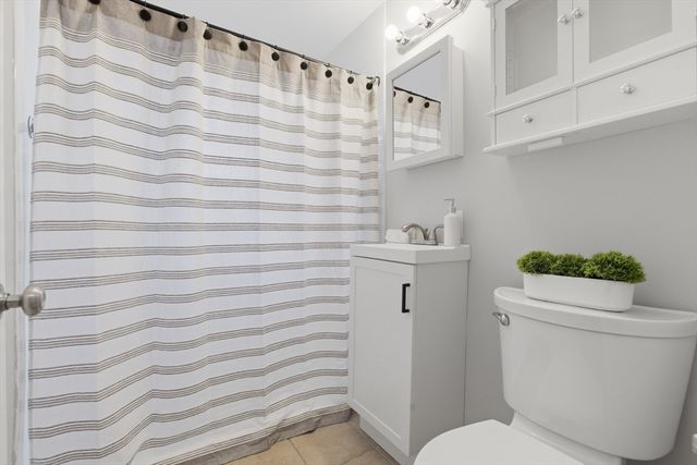 8 Junior Ter, Randolph, MA 02368