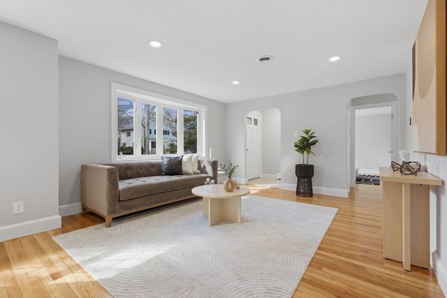 8 Junior Ter, Randolph, MA 02368