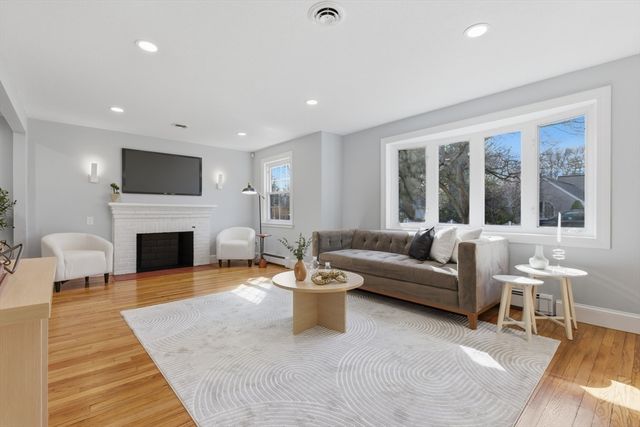 8 Junior Ter, Randolph, MA 02368